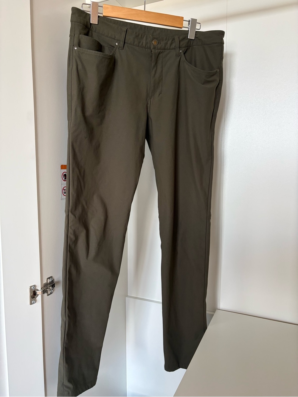 Lululemon ABC Classic Fit 5 Pocket Pants 32L
